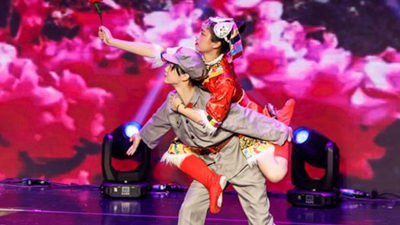 我校学生与众多明星合影