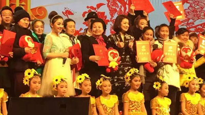 我校学员参加演出